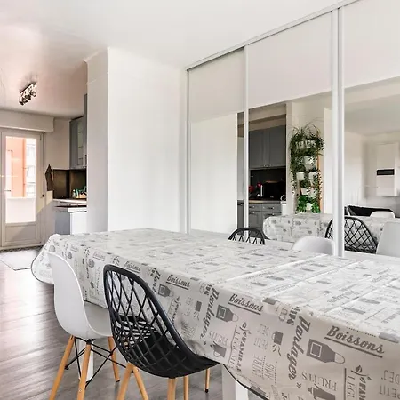 5p 100 M2 Garage 2 Balconiesstrasbourg Center Estrasburgo
