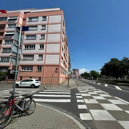 5p 100 M2 Garage 2 Balconiesstrasbourg Center Estrasburgo